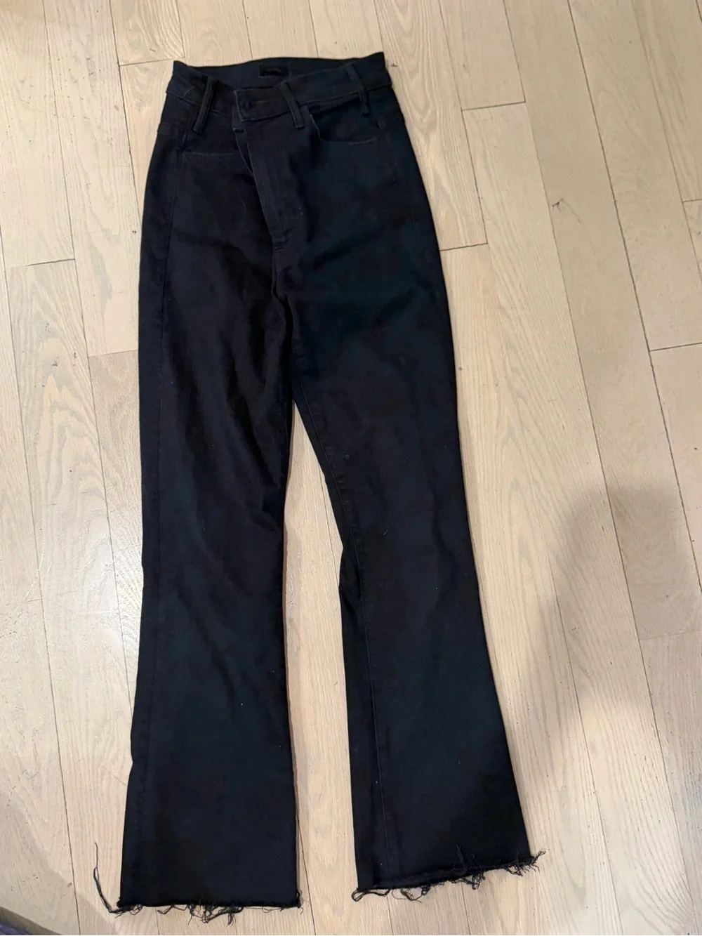 MOTHER women’s black jeans size 25